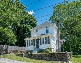 8 Simone St, Worcester, Massachusetts, 3 Bedrooms Bedrooms, 6 Rooms Rooms,1.5 BathroomsBathrooms,Residential,For Sale,Simone St,73542185