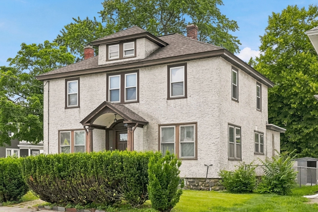 16 Brown Street, Methuen, Massachusetts, 4 Bedrooms Bedrooms, 9 Rooms Rooms,1.5 BathroomsBathrooms,Residential,For Sale,Brown Street,73542305