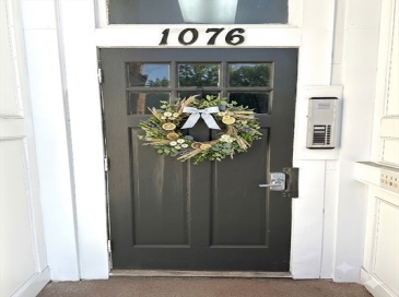 1076 Washington Street, Norwood, Massachusetts, 1 Bedroom Bedrooms, 3 Rooms Rooms,1 BathroomBathrooms,Residential Lease,For Rent,Washington Street,73542328