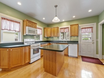 14 Doane St, Fitchburg, Massachusetts, 3 Bedrooms Bedrooms, 5 Rooms Rooms,1 BathroomBathrooms,Residential,For Sale,Doane St,73542345 14 Doane St, Fitchburg, Massachusetts, 3 Bedrooms Bedrooms, 5 Rooms Rooms,1 BathroomBathrooms,Residential,For Sale,Doane St,73542345