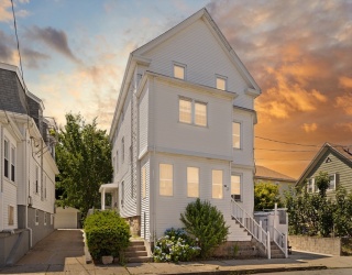 23-27 Ash St, Fall River, Massachusetts, 9 Bedrooms Bedrooms, 18 Rooms Rooms,3 BathroomsBathrooms,Residential Income,For Sale,Ash St,73542351