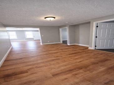 25 Lester St, Fall River, Massachusetts, 3 Bedrooms Bedrooms, 5 Rooms Rooms,1 BathroomBathrooms,Residential Lease,For Rent,Lester St,73542526
