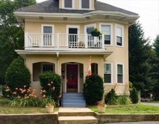 22 Harrington St, Newton, Massachusetts, 3 Bedrooms Bedrooms, 7 Rooms Rooms,2 BathroomsBathrooms,Residential,For Sale,Harrington St,73542286