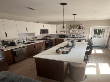 9 Dennison, Boston, Massachusetts, 4 Bedrooms Bedrooms, 8 Rooms Rooms,2 BathroomsBathrooms,Residential Lease,For Rent,Dennison,73542544