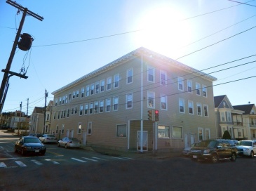 110 Branch St, Lowell, Massachusetts, 2 Bedrooms Bedrooms, 3 Rooms Rooms,1 BathroomBathrooms,Residential,For Sale,Branch St,73542543