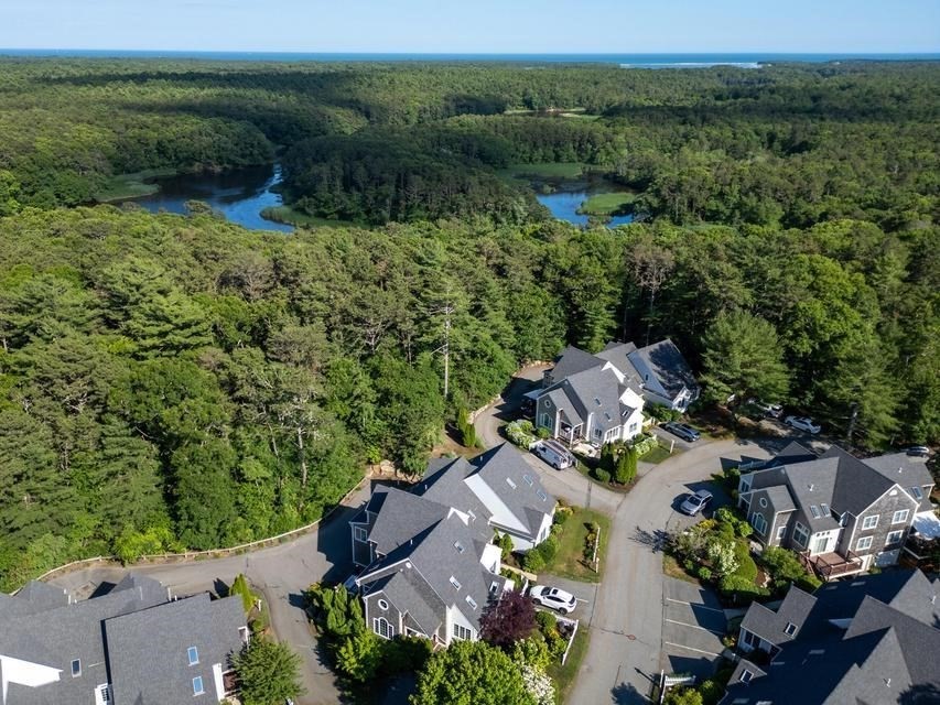 72 Gold Leaf Ln, Mashpee, Massachusetts, 2 Bedrooms Bedrooms, 7 Rooms Rooms,3.5 BathroomsBathrooms,Residential,For Sale,Gold Leaf Ln,73542552