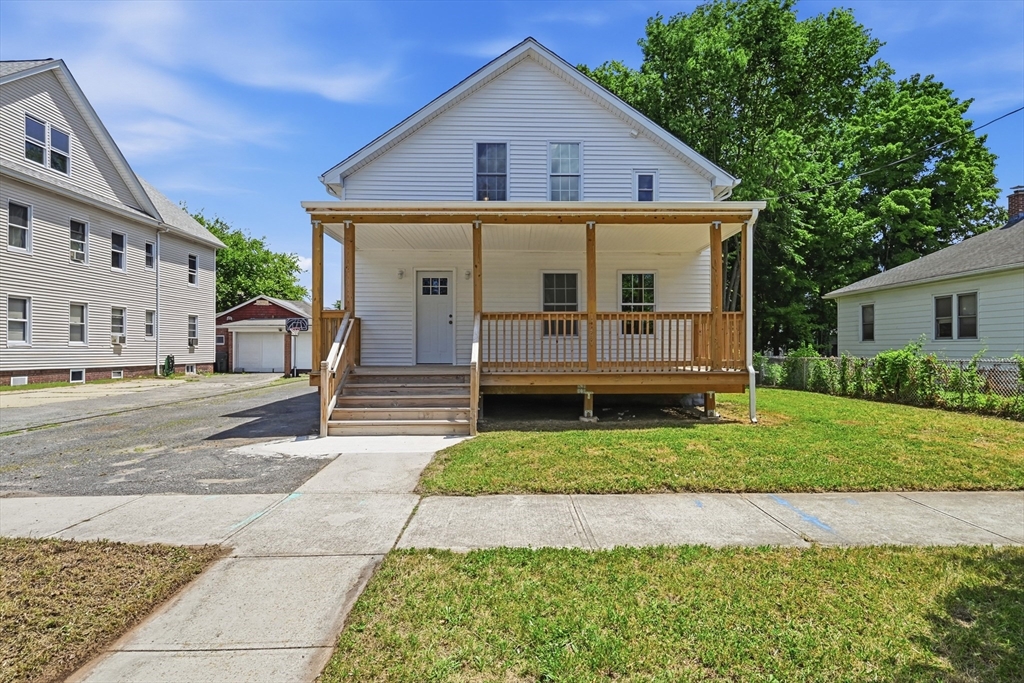 53 Devens St, Springfield, Massachusetts, 4 Bedrooms Bedrooms, 7 Rooms Rooms,3 BathroomsBathrooms,Residential,For Sale,Devens St,73542381