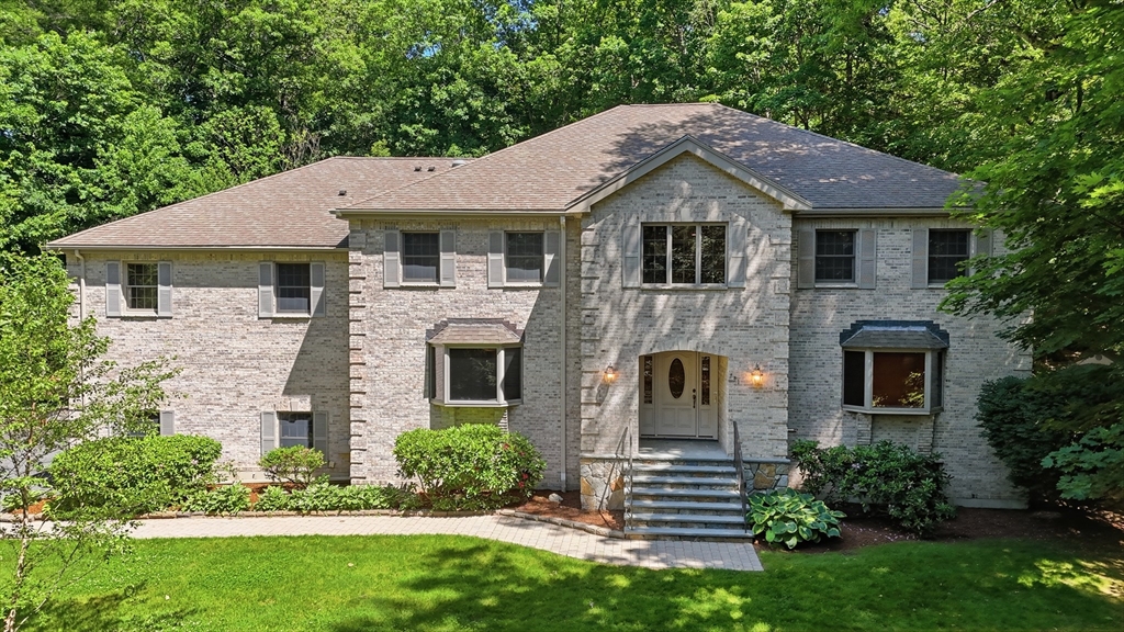 331 Prospect Street, Framingham, Massachusetts, 5 Bedrooms Bedrooms, 10 Rooms Rooms,4.5 BathroomsBathrooms,Residential,For Sale,Prospect Street,73542474