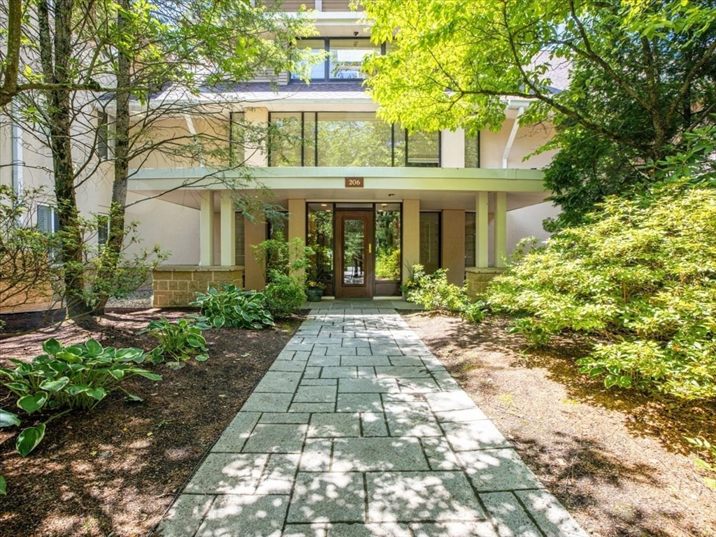 206 Allandale Road, Boston, Massachusetts, 2 Bedrooms Bedrooms, 7 Rooms Rooms,2.5 BathroomsBathrooms,Residential,For Sale,Allandale Road,73542120