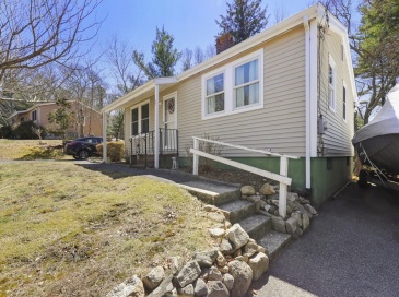 47 Cliff Rd, Bourne, Massachusetts, 2 Bedrooms Bedrooms, 5 Rooms Rooms,1 BathroomBathrooms,Residential,For Sale,Cliff Rd,73500565 47 Cliff Rd, Bourne, Massachusetts, 2 Bedrooms Bedrooms, 5 Rooms Rooms,1 BathroomBathrooms,Residential,For Sale,Cliff Rd,73500565