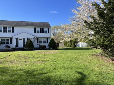 164 East Bacon, Plainville, Massachusetts, 2 Bedrooms Bedrooms, 4 Rooms Rooms,1.5 BathroomsBathrooms,Residential,For Sale,East Bacon,73542570 164 East Bacon, Plainville, Massachusetts, 2 Bedrooms Bedrooms, 4 Rooms Rooms,1.5 BathroomsBathrooms,Residential,For Sale,East Bacon,73542570