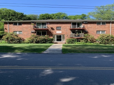70 Madison, Amesbury, Massachusetts, 2 Bedrooms Bedrooms, 4 Rooms Rooms,1 BathroomBathrooms,Residential Lease,For Rent,Madison,73542589