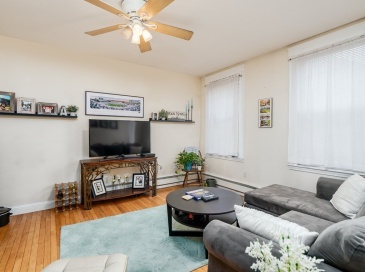 546 East 8th Street, Boston, Massachusetts, 2 Bedrooms Bedrooms, 5 Rooms Rooms,1.5 BathroomsBathrooms,Residential Lease,For Rent,East 8th Street,73502631