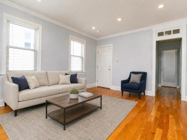 68 High Street, Boston, Massachusetts, 2 Bedrooms Bedrooms, 4 Rooms Rooms,1 BathroomBathrooms,Residential Lease,For Rent,High Street,73540082