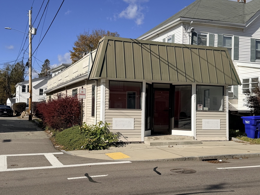 323 Main St, Milford, Massachusetts, ,Commercial Lease,For Rent,Main St,73542387
