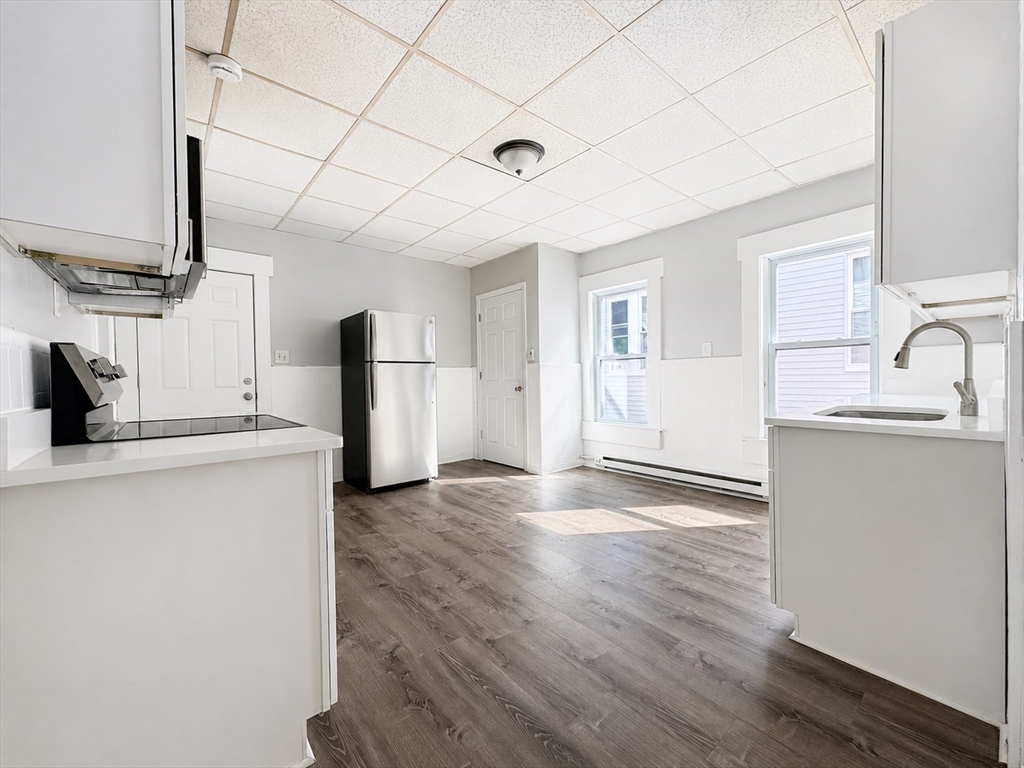 5 Mount Pleasant St, Worcester, Massachusetts, 3 Bedrooms Bedrooms, 6 Rooms Rooms,1 BathroomBathrooms,Residential Lease,For Rent,Mount Pleasant St,73542388