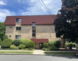 43-51 Albion St., Melrose, Massachusetts, 2 Bedrooms Bedrooms, 5 Rooms Rooms,1 BathroomBathrooms,Residential Lease,For Rent,Albion St.,73542401