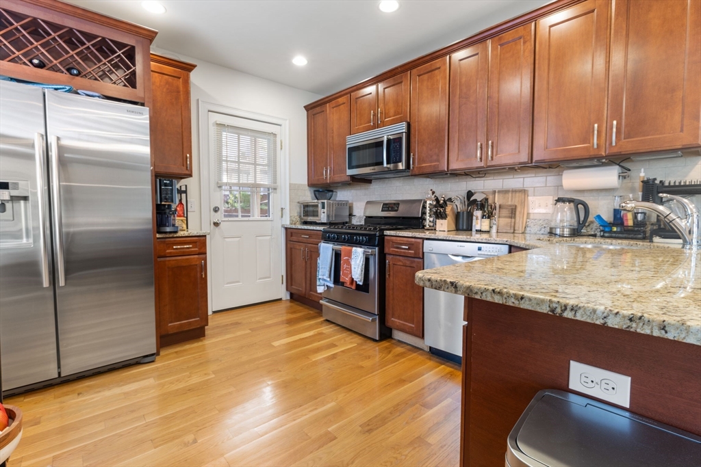 2 Walk Hill St, Boston, Massachusetts, 2 Bedrooms Bedrooms, 4 Rooms Rooms,2 BathroomsBathrooms,Residential Lease,For Rent,Walk Hill St,73542412