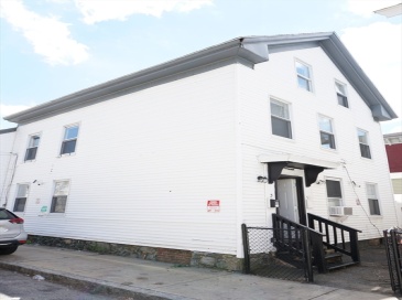 7 Floyd, Lowell, Massachusetts, 4 Bedrooms Bedrooms, 8 Rooms Rooms,1 BathroomBathrooms,Residential Lease,For Rent,Floyd,73542416
