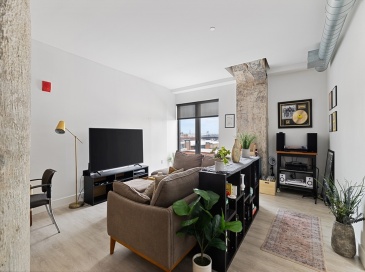 9 Medford Street, Somerville, Massachusetts, 1 Bedroom Bedrooms, 3 Rooms Rooms,1 BathroomBathrooms,Residential Lease,For Rent,Medford Street,73542448 9 Medford Street, Somerville, Massachusetts, 1 Bedroom Bedrooms, 3 Rooms Rooms,1 BathroomBathrooms,Residential Lease,For Rent,Medford Street,73542448