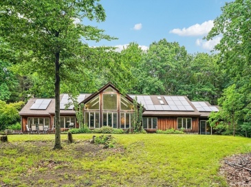 76 Foster Rd, Ashby, Massachusetts, 5 Bedrooms Bedrooms, 11 Rooms Rooms,3.5 BathroomsBathrooms,Residential,For Sale,Foster Rd,73542197