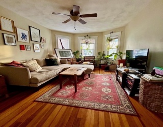 11 Heath, Somerville, Massachusetts, 2 Bedrooms Bedrooms, 5 Rooms Rooms,1 BathroomBathrooms,Residential Lease,For Rent,Heath,73542464