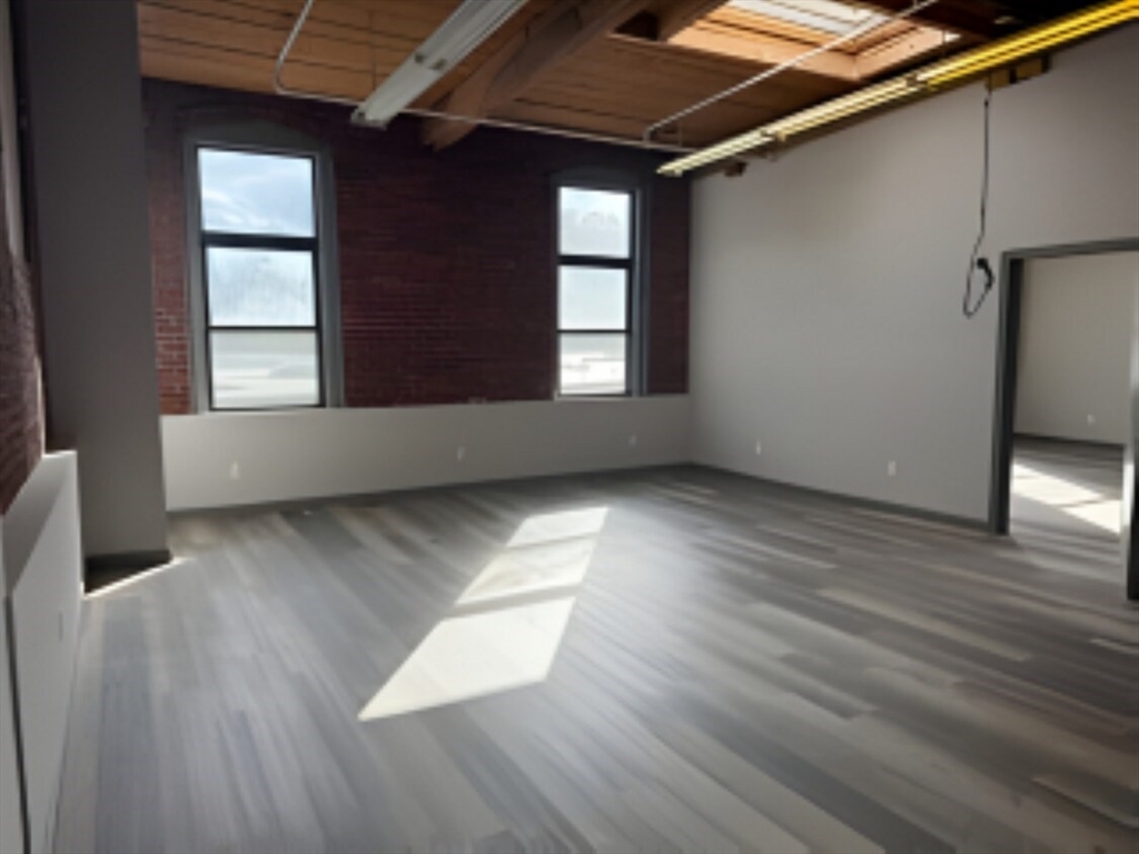 60 Pine St, Methuen, Massachusetts, ,Commercial Lease,For Rent,Pine St,73542469