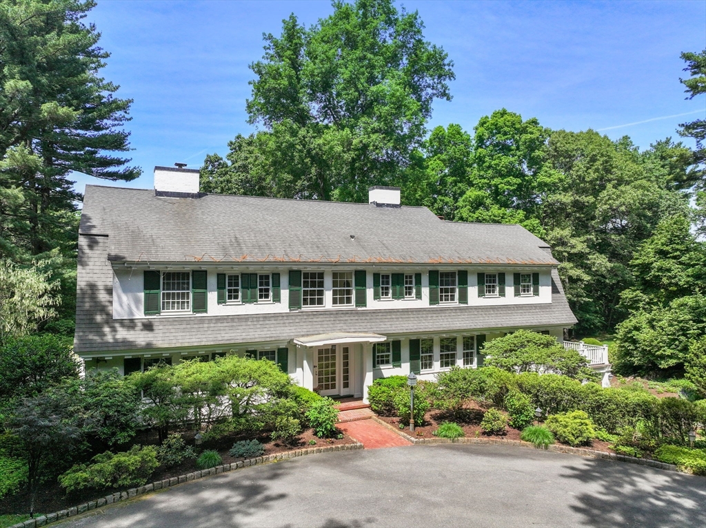 157 Grove Street, Westwood, Massachusetts, 5 Bedrooms Bedrooms, 10 Rooms Rooms,3 BathroomsBathrooms,Residential,For Sale,Grove Street,73542491