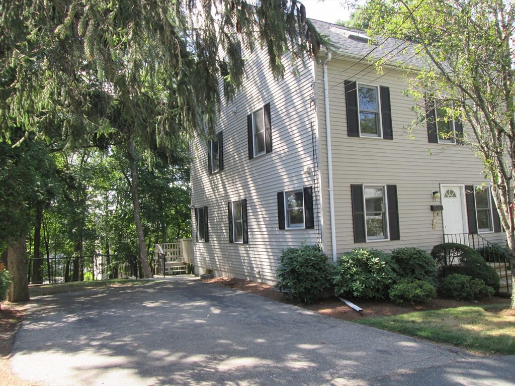 29 Hale Street, Newton, Massachusetts, 3 Bedrooms Bedrooms, 5 Rooms Rooms,2.5 BathroomsBathrooms,Residential Lease,For Rent,Hale Street,73542500
