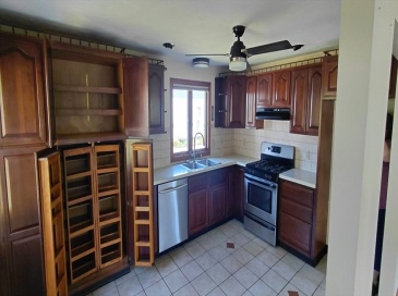 284 Washington St., Taunton, Massachusetts, 3 Bedrooms Bedrooms, 5 Rooms Rooms,1.5 BathroomsBathrooms,Residential Lease,For Rent,Washington St.,73542514 284 Washington St., Taunton, Massachusetts, 3 Bedrooms Bedrooms, 5 Rooms Rooms,1.5 BathroomsBathrooms,Residential Lease,For Rent,Washington St.,73542514