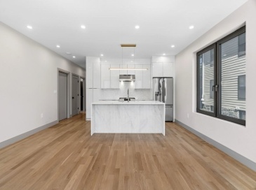 32 Mckone Street, Boston, Massachusetts, 4 Bedrooms Bedrooms, 12 Rooms Rooms,4 BathroomsBathrooms,Residential Income,For Sale,Mckone Street,73542612 32 Mckone Street, Boston, Massachusetts, 4 Bedrooms Bedrooms, 12 Rooms Rooms,4 BathroomsBathrooms,Residential Income,For Sale,Mckone Street,73542612
