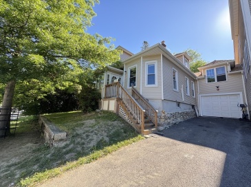 35 Standish St, Worcester, Massachusetts, 3 Bedrooms Bedrooms, 6 Rooms Rooms,1 BathroomBathrooms,Residential,For Sale,Standish St,73542621