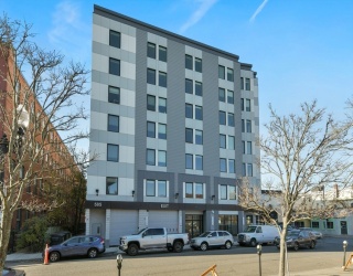 585 Essex St, Lynn, Massachusetts, 1 Room Rooms,1 BathroomBathrooms,Residential Lease,For Rent,Essex St,73542622
