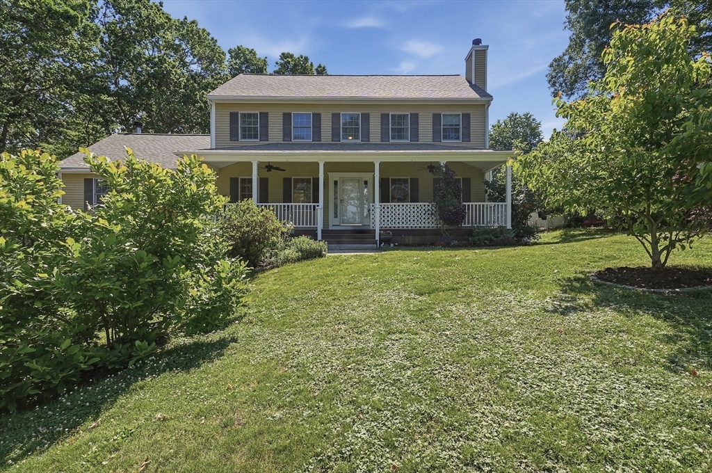 2 Towne Hill Road, Haverhill, Massachusetts, 4 Bedrooms Bedrooms, 10 Rooms Rooms,3.5 BathroomsBathrooms,Residential,For Sale,Towne Hill Road,73542247