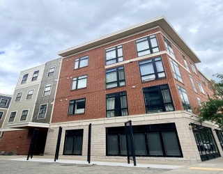 170 W Broadway, Boston, Massachusetts, 2 Bedrooms Bedrooms, 5 Rooms Rooms,2 BathroomsBathrooms,Residential Lease,For Rent,W Broadway,73542624
