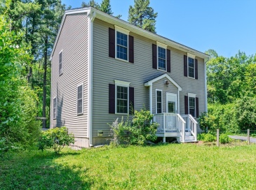 450 Canton Street, Fitchburg, Massachusetts, 3 Bedrooms Bedrooms, 5 Rooms Rooms,1.5 BathroomsBathrooms,Residential,For Sale,Canton Street,73542640 450 Canton Street, Fitchburg, Massachusetts, 3 Bedrooms Bedrooms, 5 Rooms Rooms,1.5 BathroomsBathrooms,Residential,For Sale,Canton Street,73542640