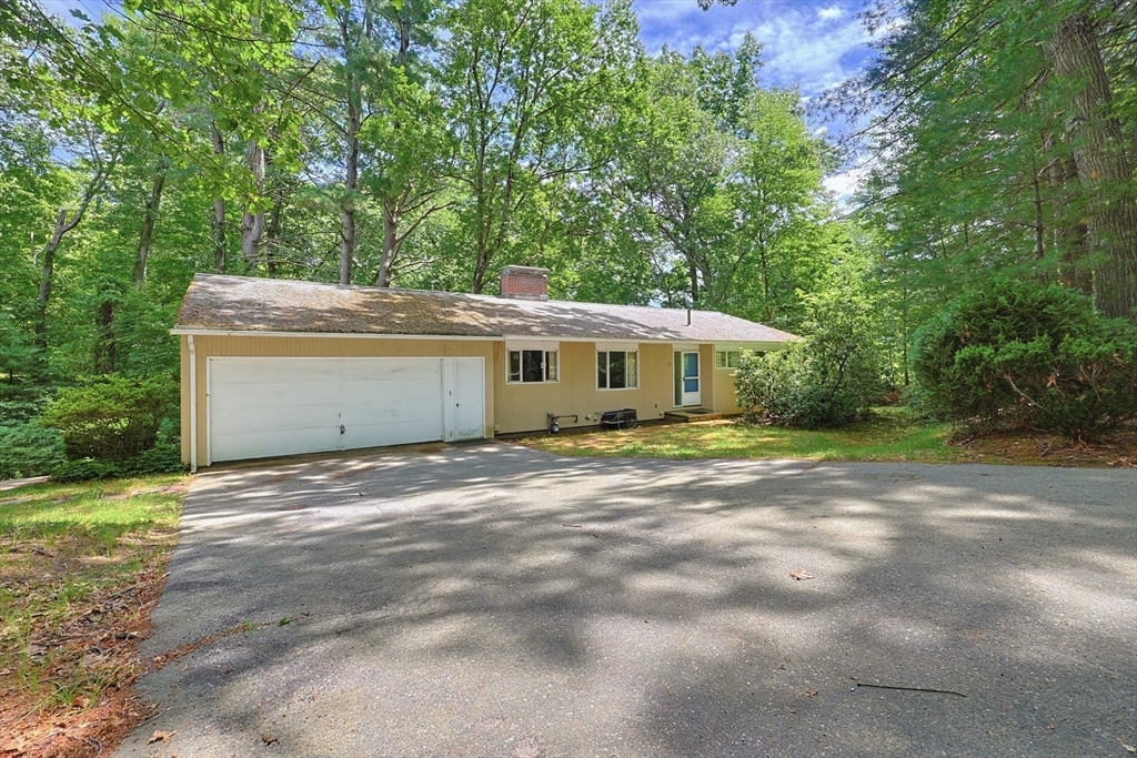 37 Oxbow Rd, Wayland, Massachusetts, 4 Bedrooms Bedrooms, 9 Rooms Rooms,2 BathroomsBathrooms,Residential,For Sale,Oxbow Rd,73542648
