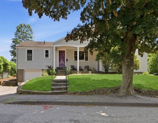 21 Shepard Street, Marblehead, Massachusetts, 3 Bedrooms Bedrooms, 8 Rooms Rooms,2 BathroomsBathrooms,Residential,For Sale,Shepard Street,73542411