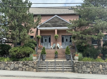 157 Summer Street, Waltham, Massachusetts, 4 Bedrooms Bedrooms, 6 Rooms Rooms,2.5 BathroomsBathrooms,Residential Lease,For Rent,Summer Street,73542654 157 Summer Street, Waltham, Massachusetts, 4 Bedrooms Bedrooms, 6 Rooms Rooms,2.5 BathroomsBathrooms,Residential Lease,For Rent,Summer Street,73542654