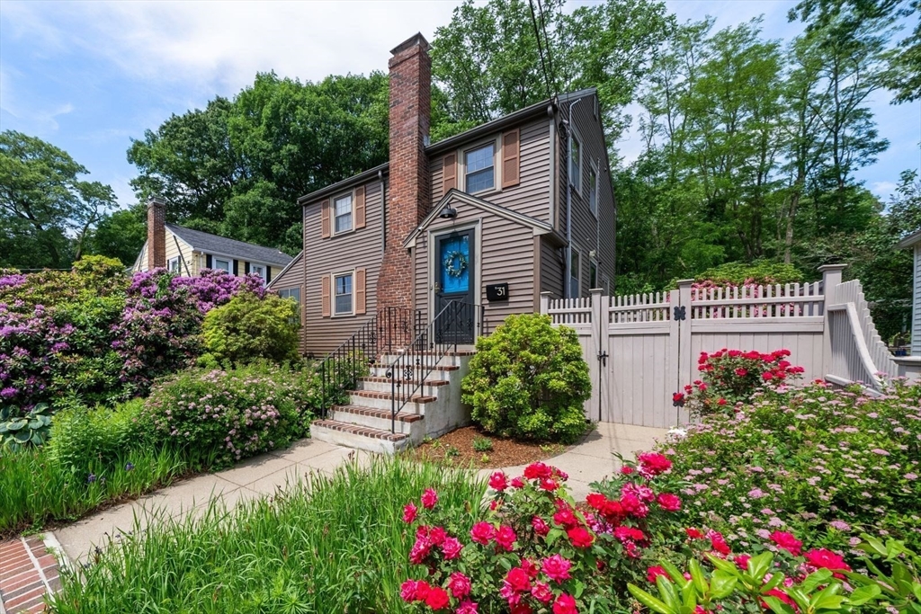 31 Braeburn Rd, Boston, Massachusetts, 3 Bedrooms Bedrooms, 7 Rooms Rooms,1.5 BathroomsBathrooms,Residential Lease,For Rent,Braeburn Rd,73542394