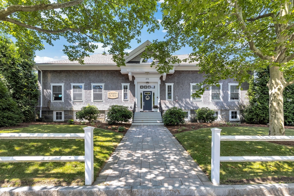 278 Court St, Plymouth, Massachusetts, 1 Bedroom Bedrooms, 4 Rooms Rooms,1.5 BathroomsBathrooms,Residential,For Sale,Court St,73542658