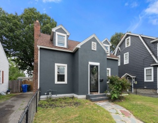 35 Merrimac Ave, Springfield, Massachusetts, 3 Bedrooms Bedrooms, 6 Rooms Rooms,1.5 BathroomsBathrooms,Residential,For Sale,Merrimac Ave,73542459