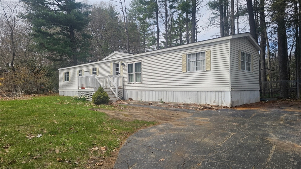 38 Kendell Ln, Salisbury, Massachusetts, 2 Bedrooms Bedrooms, 4 Rooms Rooms,1.5 BathroomsBathrooms,Residential,For Sale,Kendell Ln,73510254