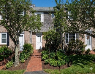 8 Captain Cook Ln, Barnstable, Massachusetts, 2 Bedrooms Bedrooms, 4 Rooms Rooms,1.5 BathroomsBathrooms,Residential Lease,For Rent,Captain Cook Ln,73540519