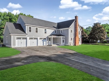 27 Ash St, Hopkinton, Massachusetts, 5 Bedrooms Bedrooms, 8 Rooms Rooms,4.5 BathroomsBathrooms,Residential,For Sale,Ash St,73542699