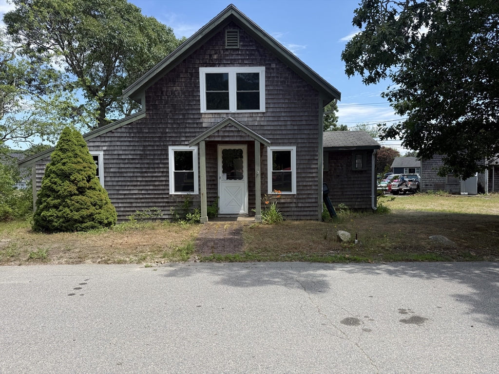 3 Short Neck Rd, Wareham, Massachusetts, 3 Bedrooms Bedrooms, 7 Rooms Rooms,1.5 BathroomsBathrooms,Residential,For Sale,Short Neck Rd,73542749
