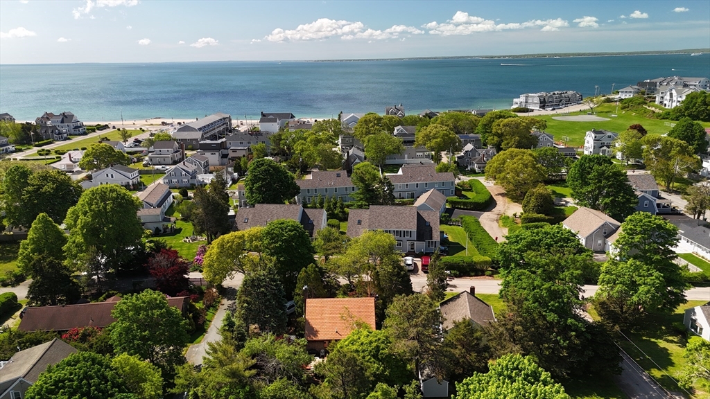 46 Harbor Avenue, Falmouth, Massachusetts, 3 Bedrooms Bedrooms, 5 Rooms Rooms,2 BathroomsBathrooms,Residential,For Sale,Harbor Avenue,73542752