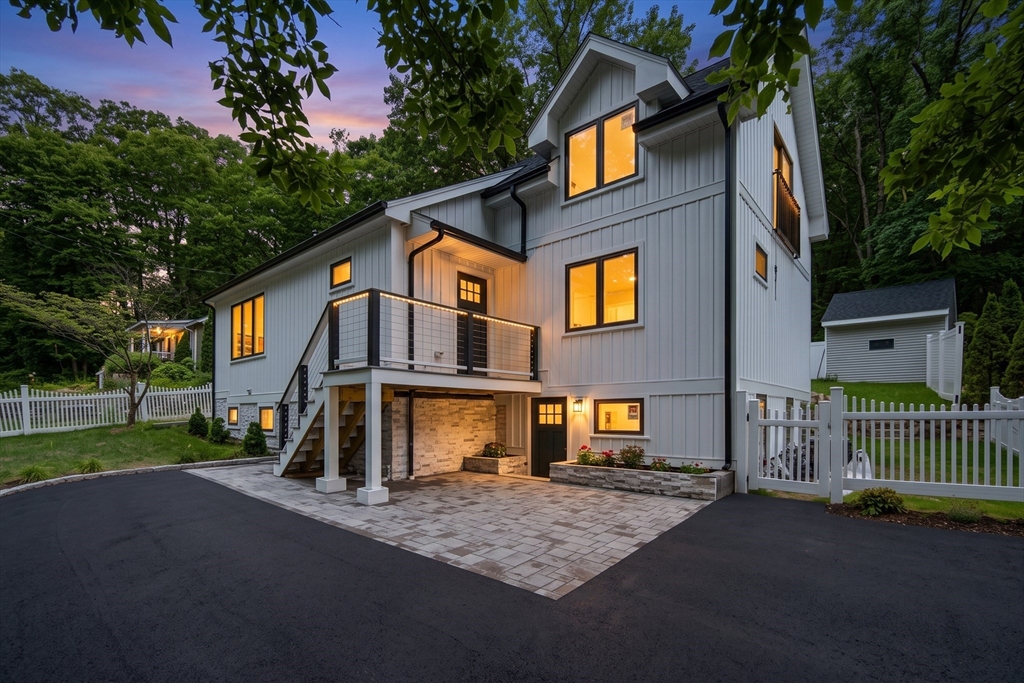 6 Amherst Rd, Hopkinton, Massachusetts, 3 Bedrooms Bedrooms, 10 Rooms Rooms,3.5 BathroomsBathrooms,Residential,For Sale,Amherst Rd,73542759