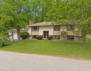 59 Marlise Drive, Attleboro, Massachusetts, 4 Bedrooms Bedrooms, 12 Rooms Rooms,1 BathroomBathrooms,Residential,For Sale,Marlise Drive,73542713