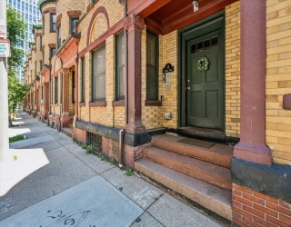 28 Edgerly Rd, Boston, Massachusetts, 2 Bedrooms Bedrooms, 4 Rooms Rooms,2 BathroomsBathrooms,Residential,For Sale,Edgerly Rd,73542722